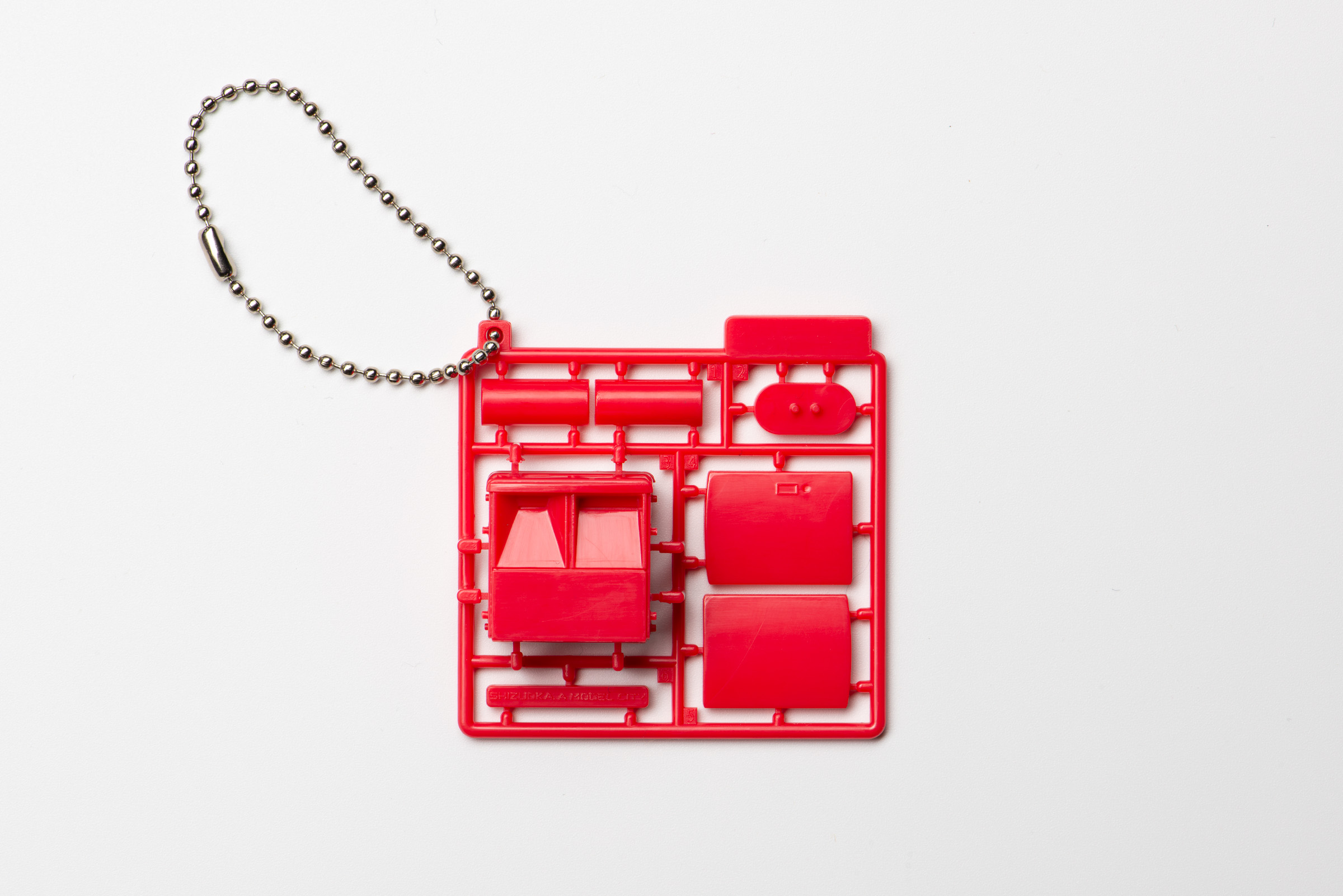 'プラモニュメント　ミニチュアキーホルダー